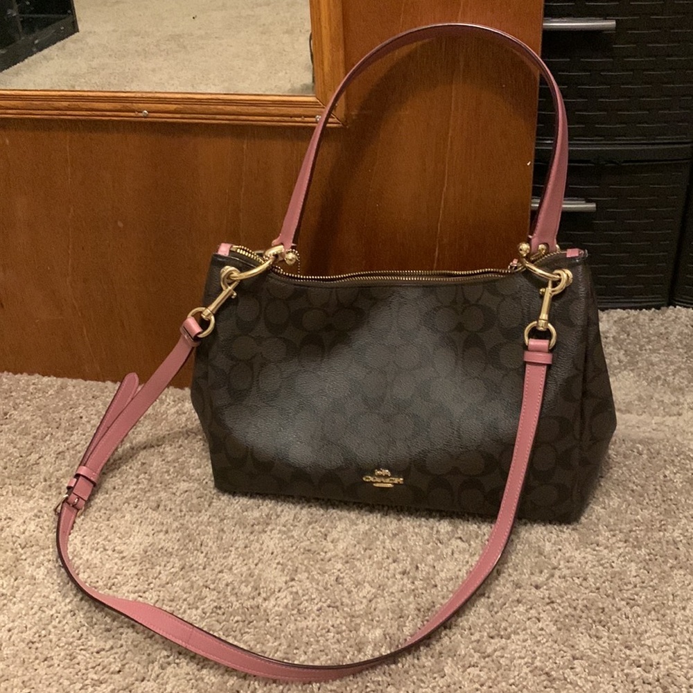 Coach cross body and shoulder purse!